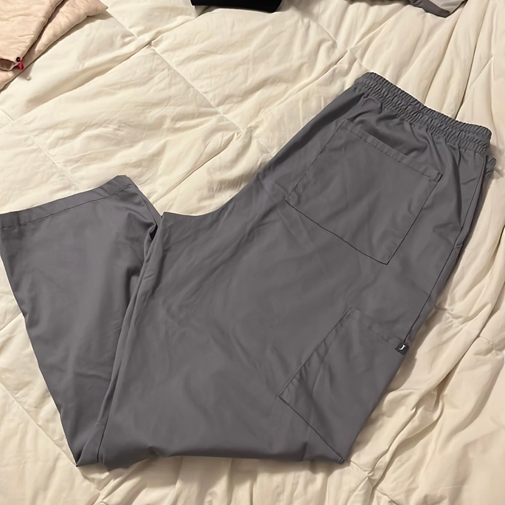 Jaanuu five pocket drawstring cargo scrub pants in 1XLshort